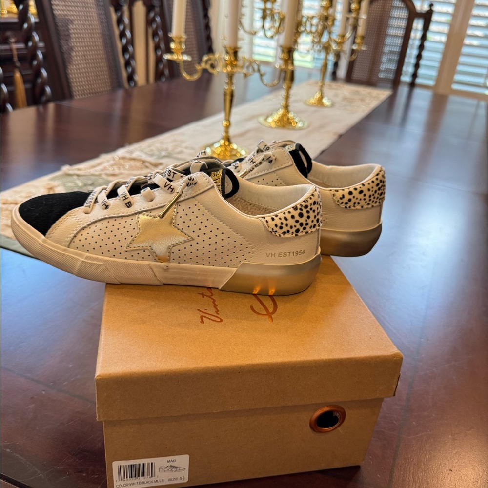 Vintage Havana Black and Gold Star Sneakers